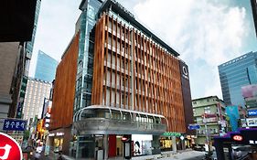 地鐵明洞酒店